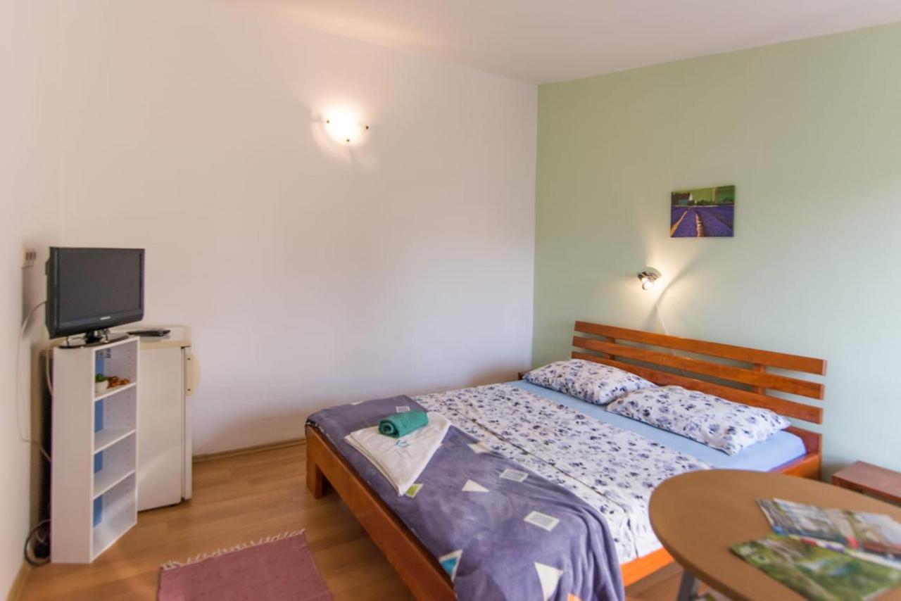 Sobe Rolo Uz More Hotel Biograd Na Moru Luaran gambar