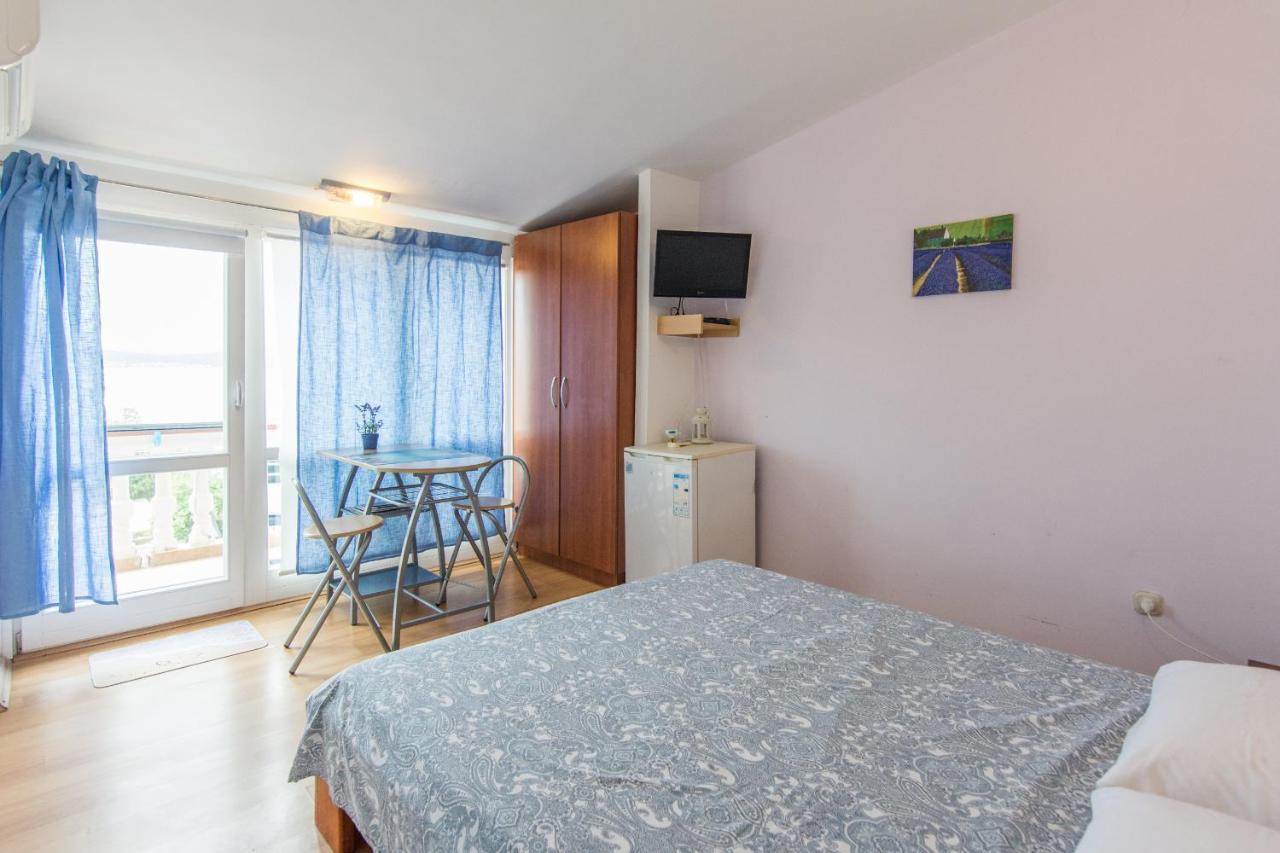 Sobe Rolo Uz More Hotel Biograd Na Moru Luaran gambar